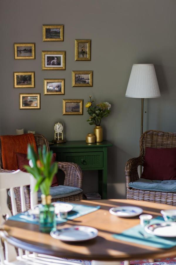 B&B Wilhelmina'S Cottage Ridderkerk Bagian luar foto