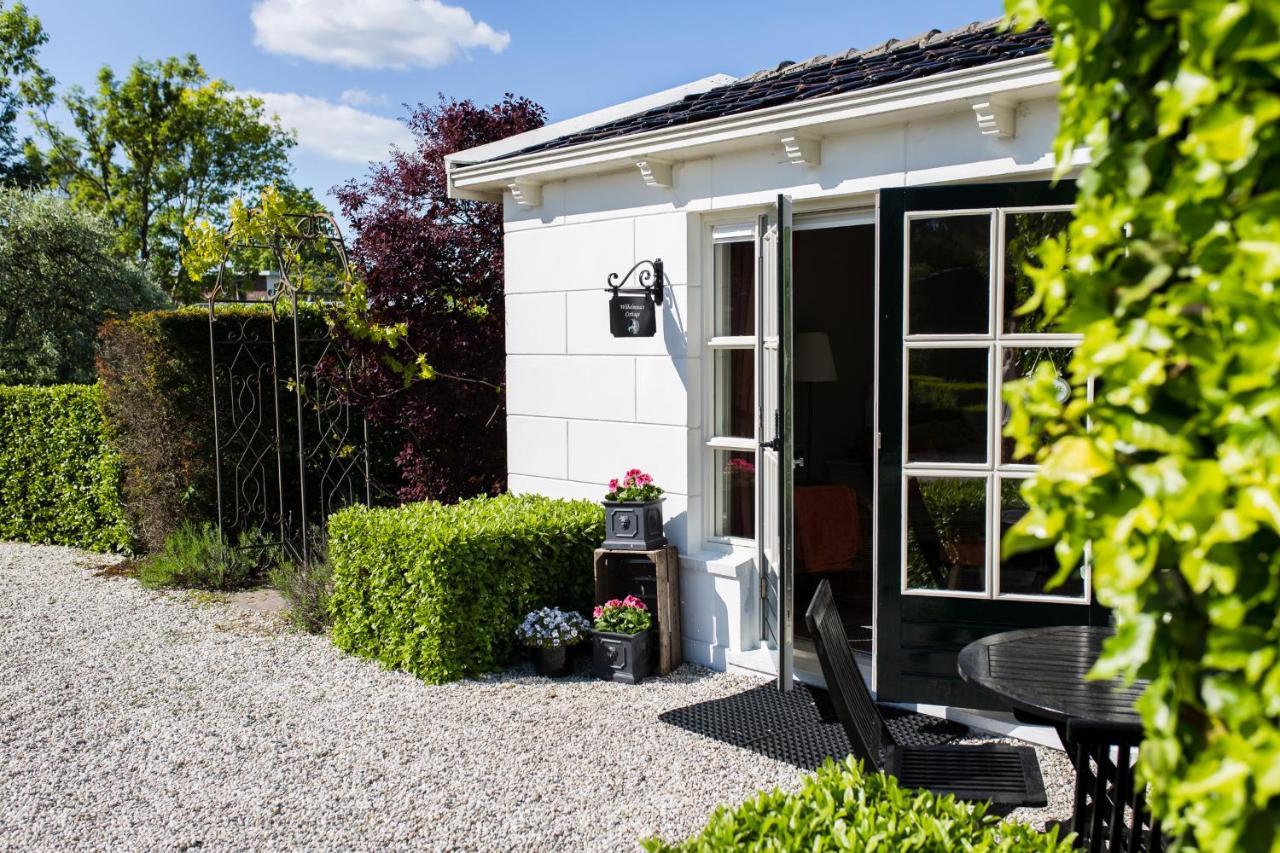 B&B Wilhelmina'S Cottage Ridderkerk Bagian luar foto