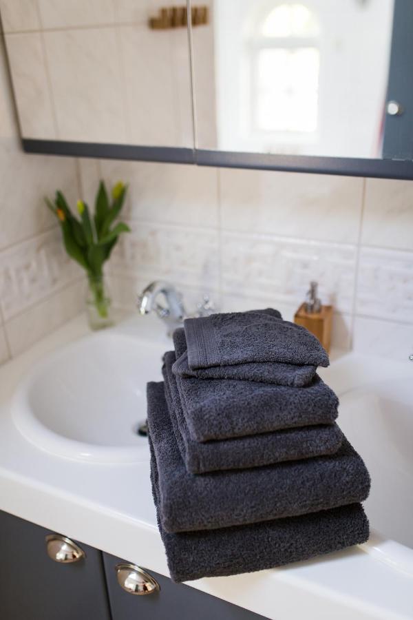 B&B Wilhelmina'S Cottage Ridderkerk Bagian luar foto